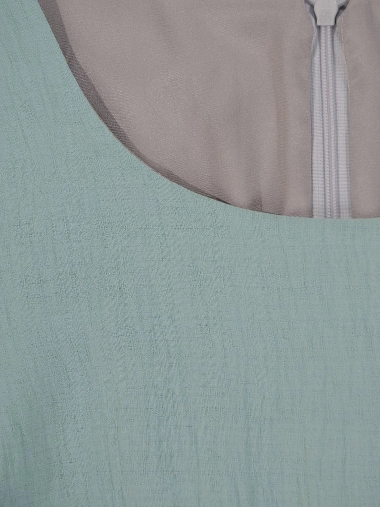 Wizytowa sukienka trapezowa midi w zwierzęcy print – dwuwarstwowy fason tuszujący biodra 28251