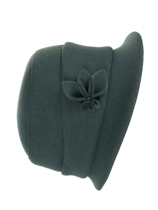 Elegancki kapelusz damski zimowy cloche w butelkowej zieleni – ciepłe nakrycie głowy z regulacją obwodu 42409