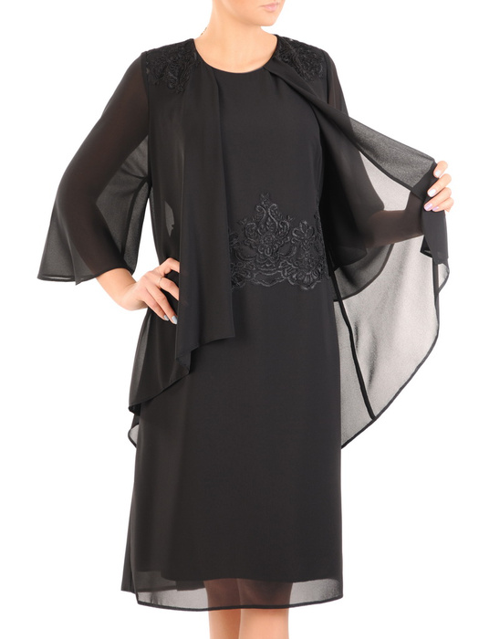 Czarna sukienka z szyfonu z maskującą niedoskonałości narzutką 31136