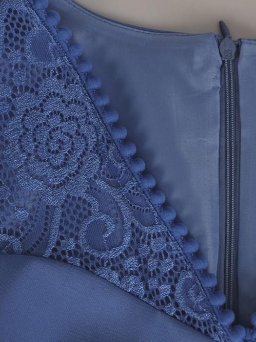 Sukienka wyjściowa, niebieska kreacja z ozdobnym dekoltem 20044.